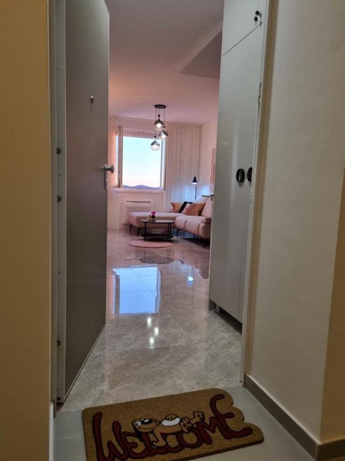 Apartment "50 Shades" With Balcony And Free Parking In The Garage Zadar Zewnętrze zdjęcie