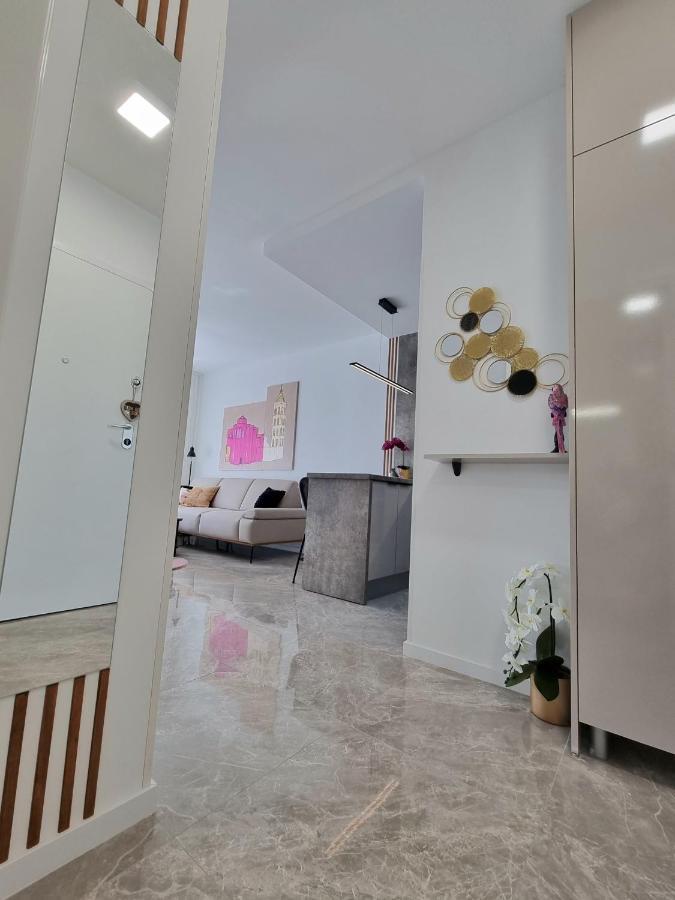 Apartment "50 Shades" With Balcony And Free Parking In The Garage Zadar Zewnętrze zdjęcie
