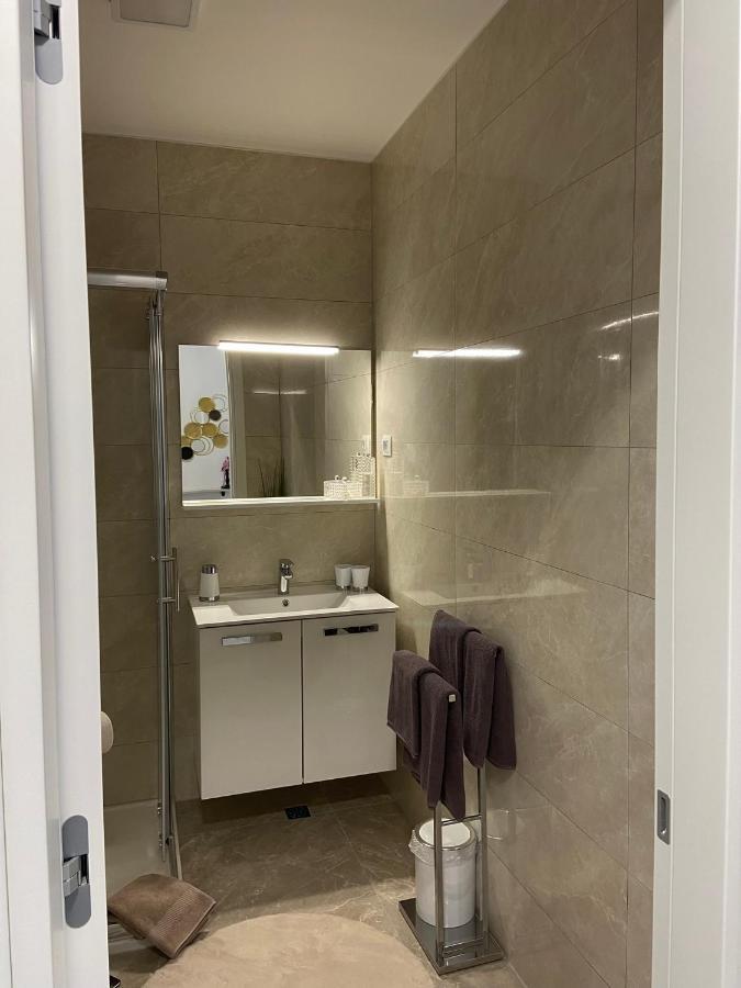 Apartment "50 Shades" With Balcony And Free Parking In The Garage Zadar Zewnętrze zdjęcie