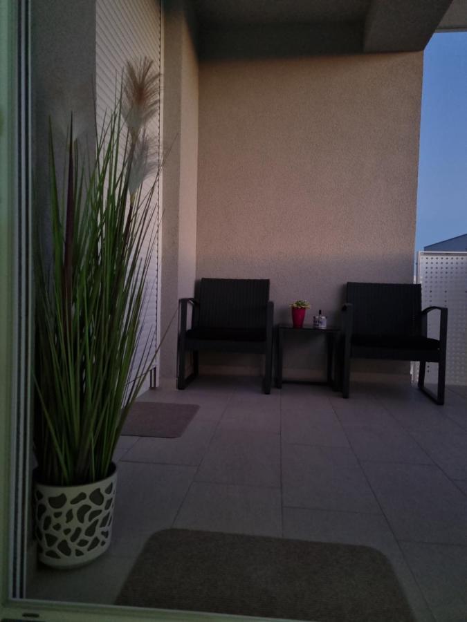 Apartment "50 Shades" With Balcony And Free Parking In The Garage Zadar Zewnętrze zdjęcie