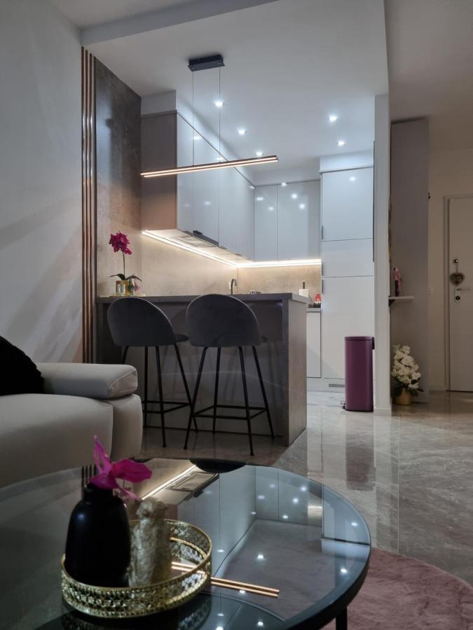 Apartment "50 Shades" With Balcony And Free Parking In The Garage Zadar Zewnętrze zdjęcie