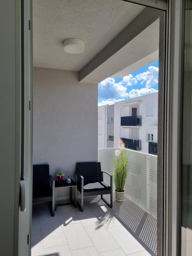 Apartment "50 Shades" With Balcony And Free Parking In The Garage Zadar Zewnętrze zdjęcie