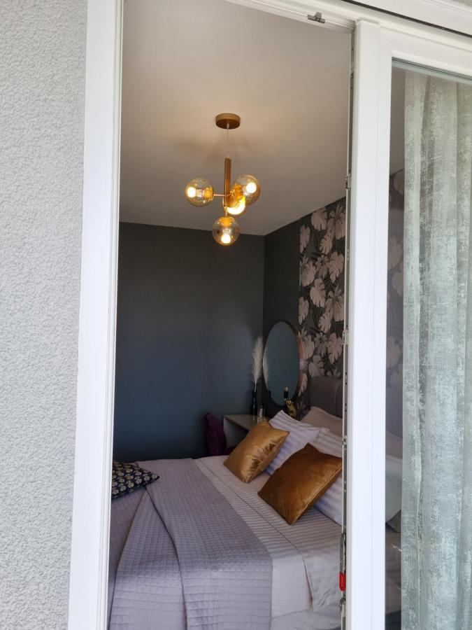 Apartment "50 Shades" With Balcony And Free Parking In The Garage Zadar Zewnętrze zdjęcie
